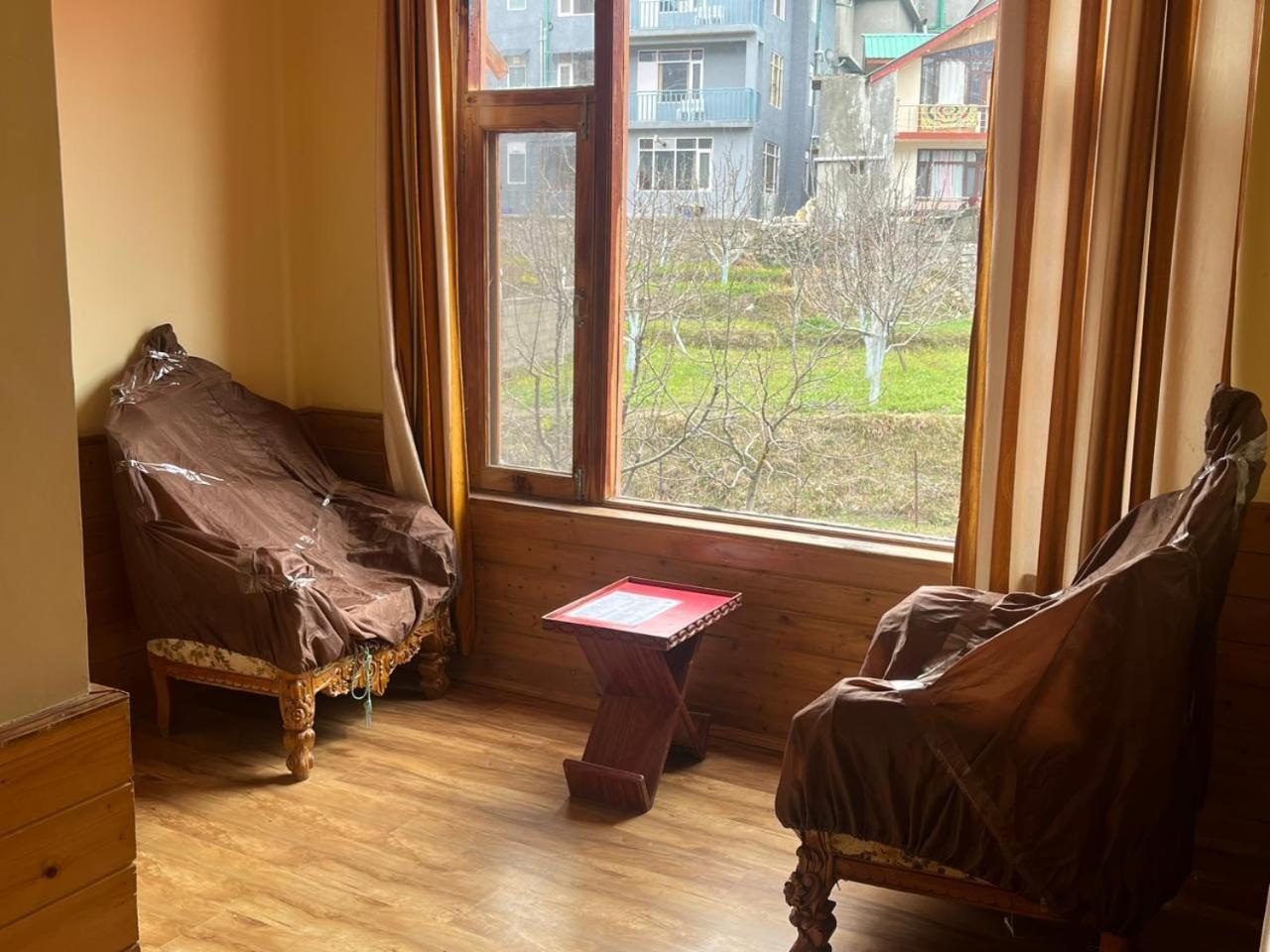 Mrikula Cottage Манали Экстерьер фото